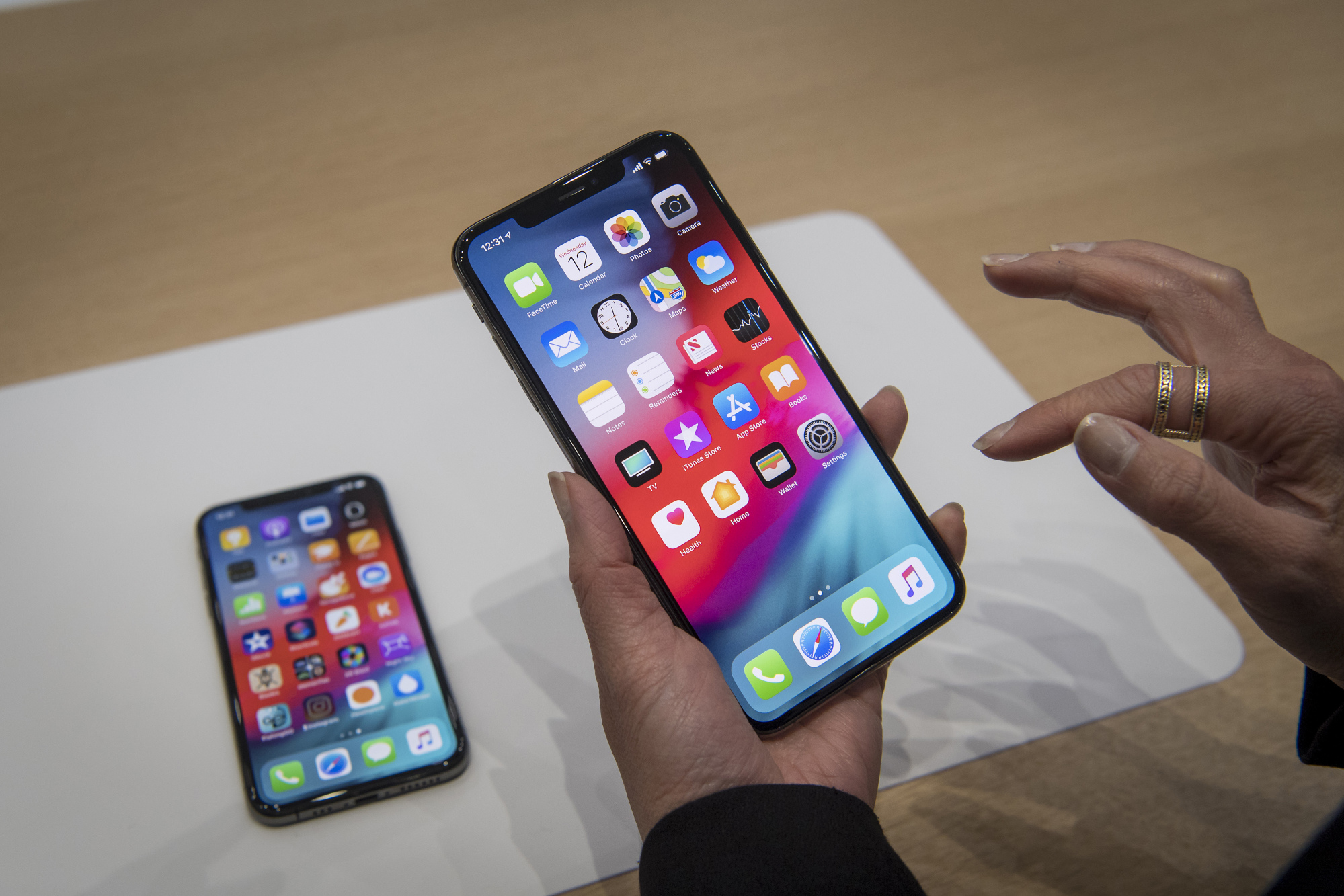 手機信號放大器|蘋果下月發布三款新iPhone，重要信息在這了